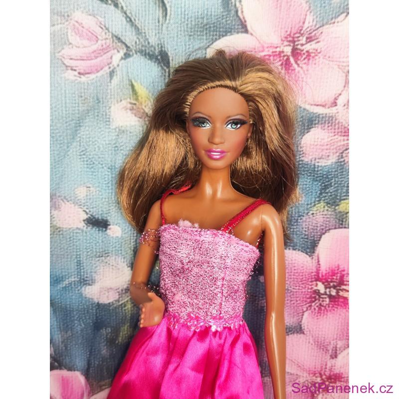 Sběratelská Barbie Looks City Shine