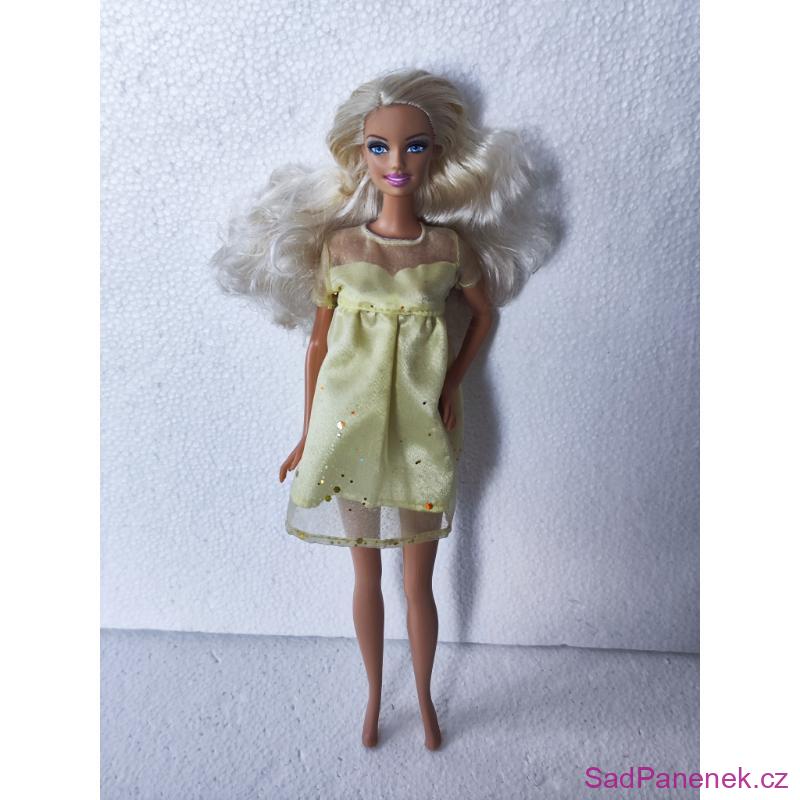 Barbie blondýnka v těhotenském