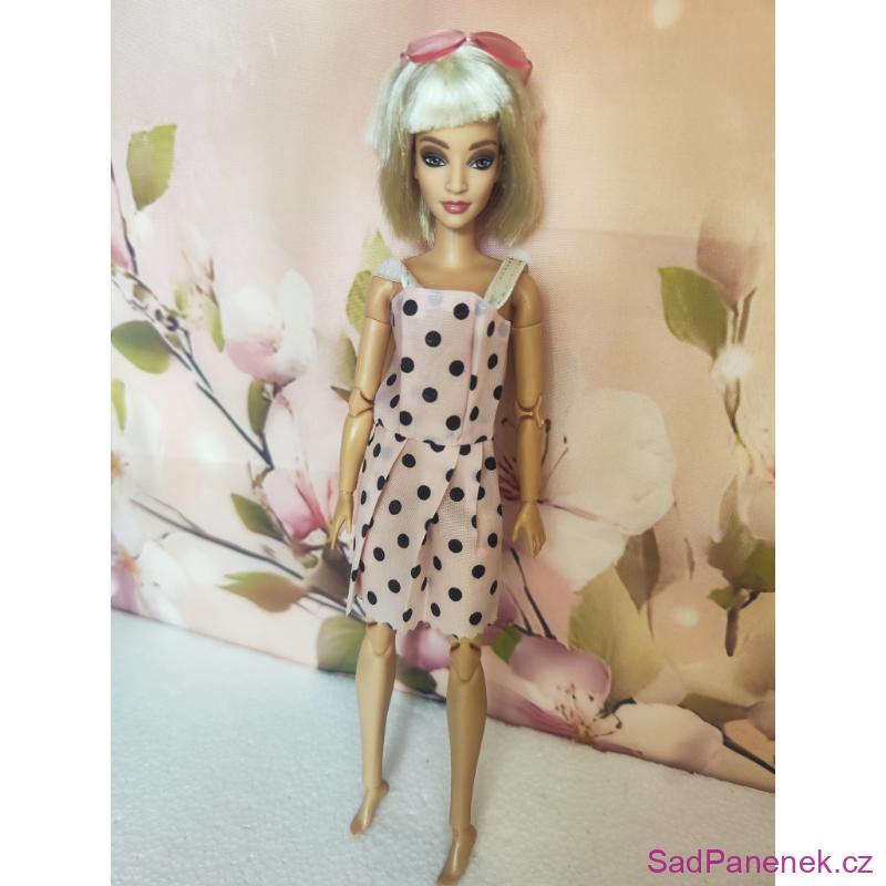 Sběratelská Barbie You Create s mikádem