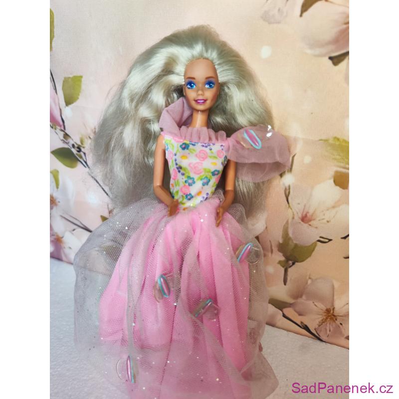 Barbie princezna v šatech