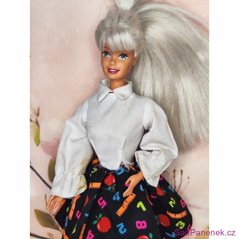 Barbie Teacher