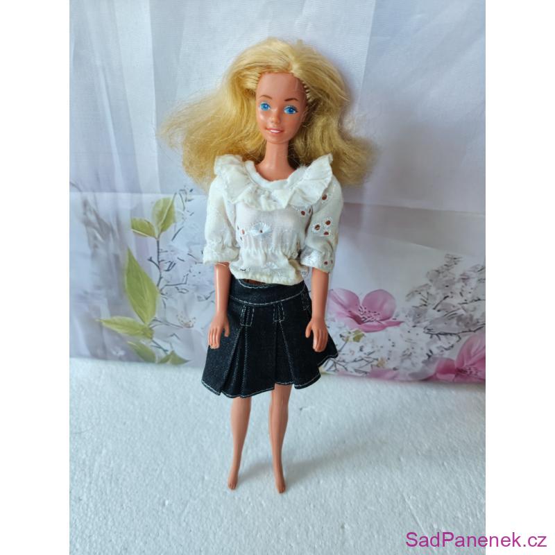 Retro Barbie Superstar