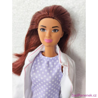 Barbie vědkyně