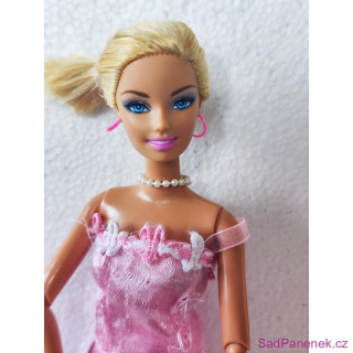 Barbie Fashionistas blondýnka