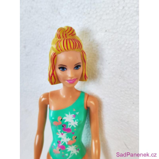 Barbie v plavkách