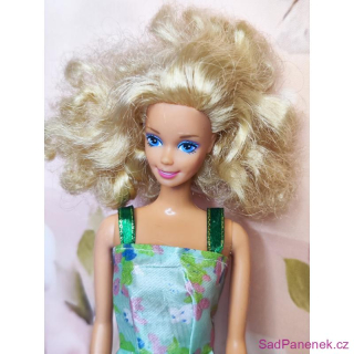 Barbie Superstar v zelených šatech
