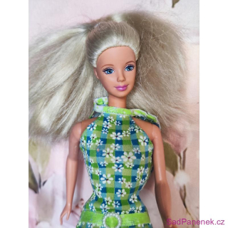 Barbie Pretty in Plaid