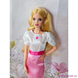 Sběratelská Barbie Holiday 2018