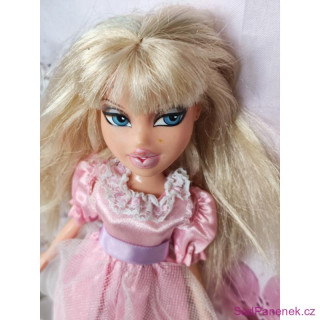 Bratz blondýnka